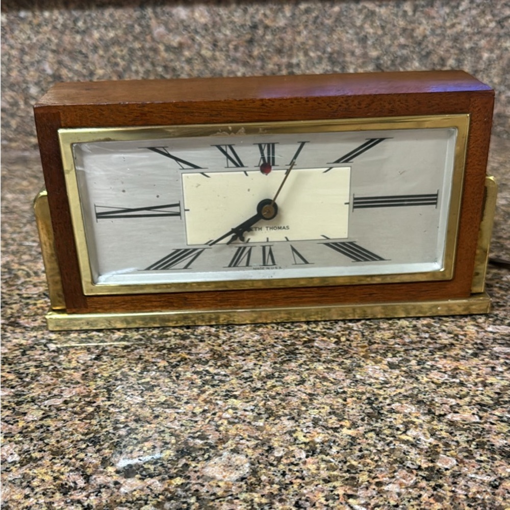 MID CENTURY SETH THOMAS ELECTRIC MANTLE CLOCK